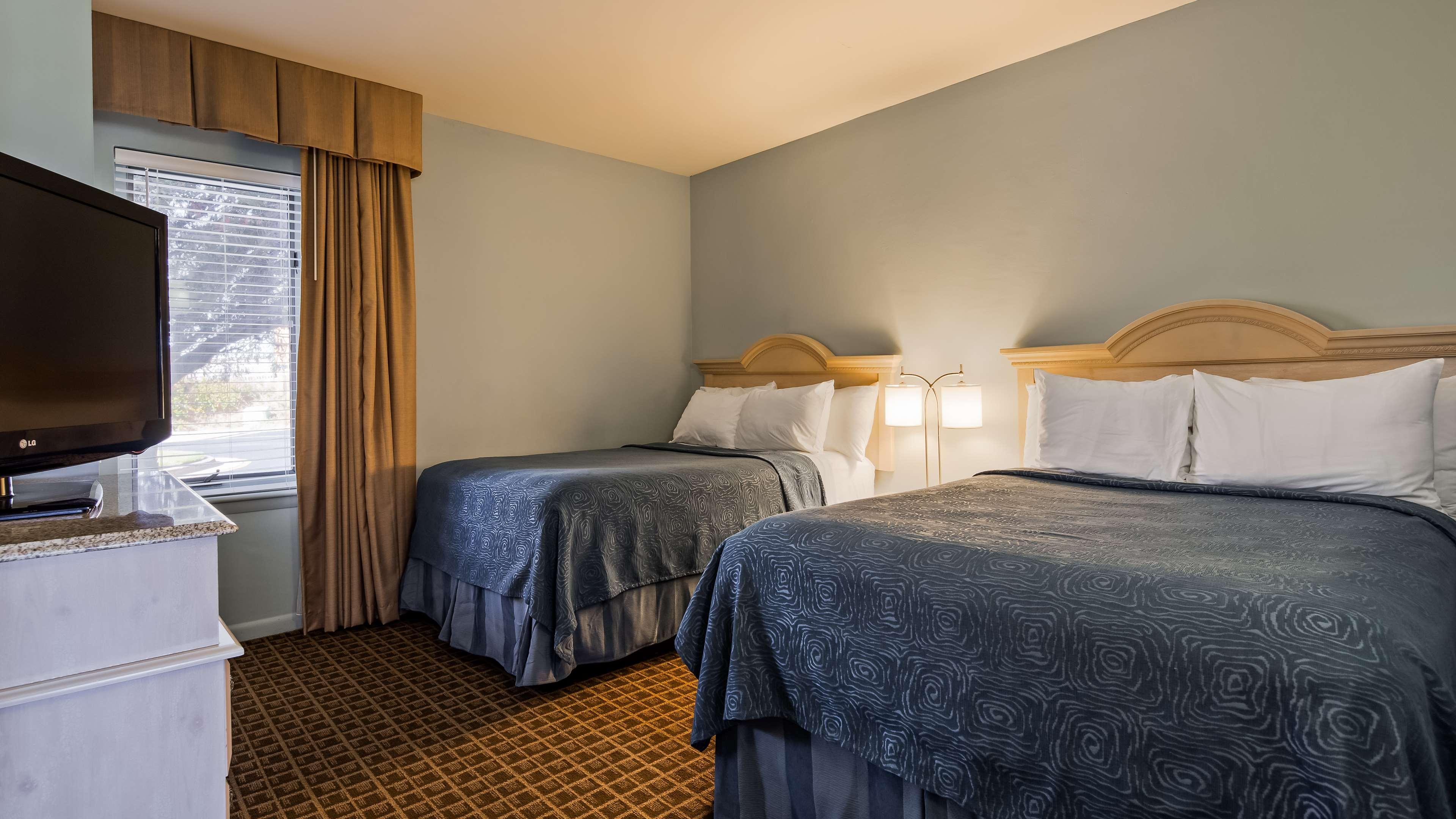 Ocean Reef Suites Kill Devil Hills Exterior photo