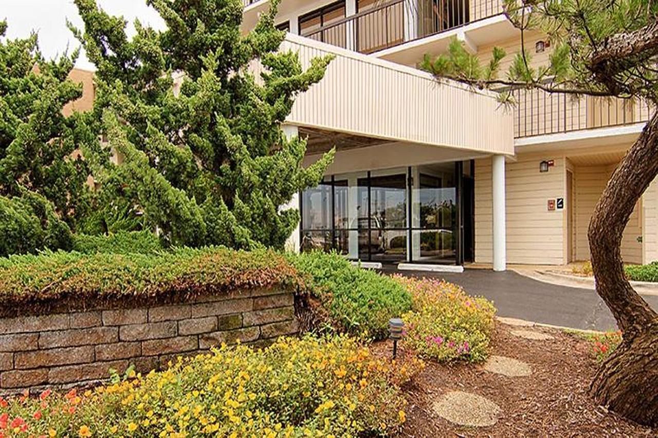 Ocean Reef Suites Kill Devil Hills Exterior photo