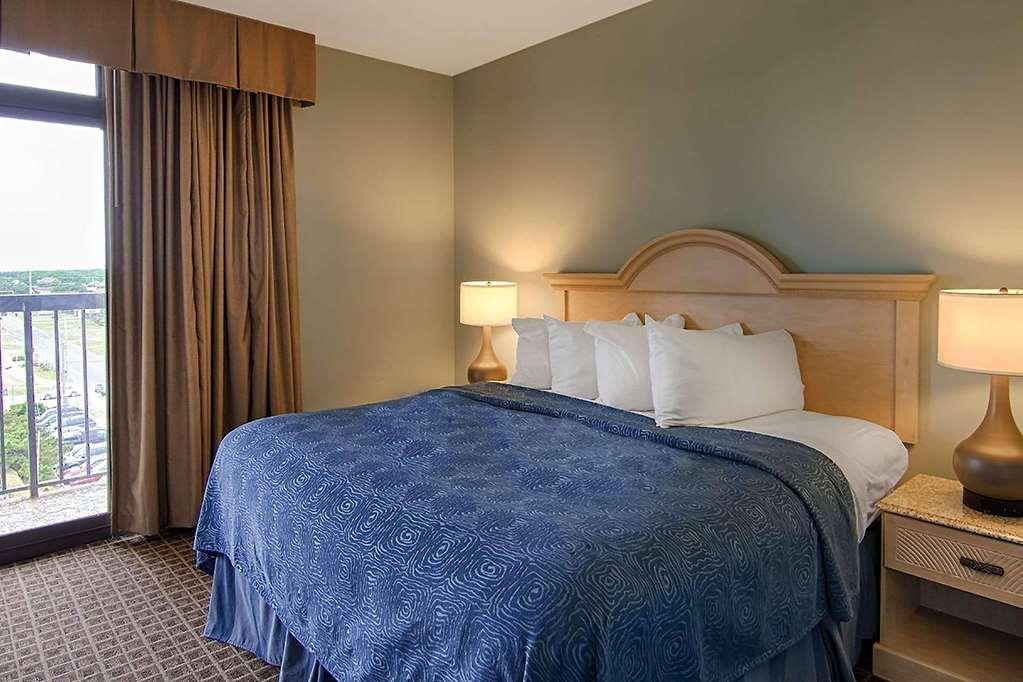 Ocean Reef Suites Kill Devil Hills Room photo