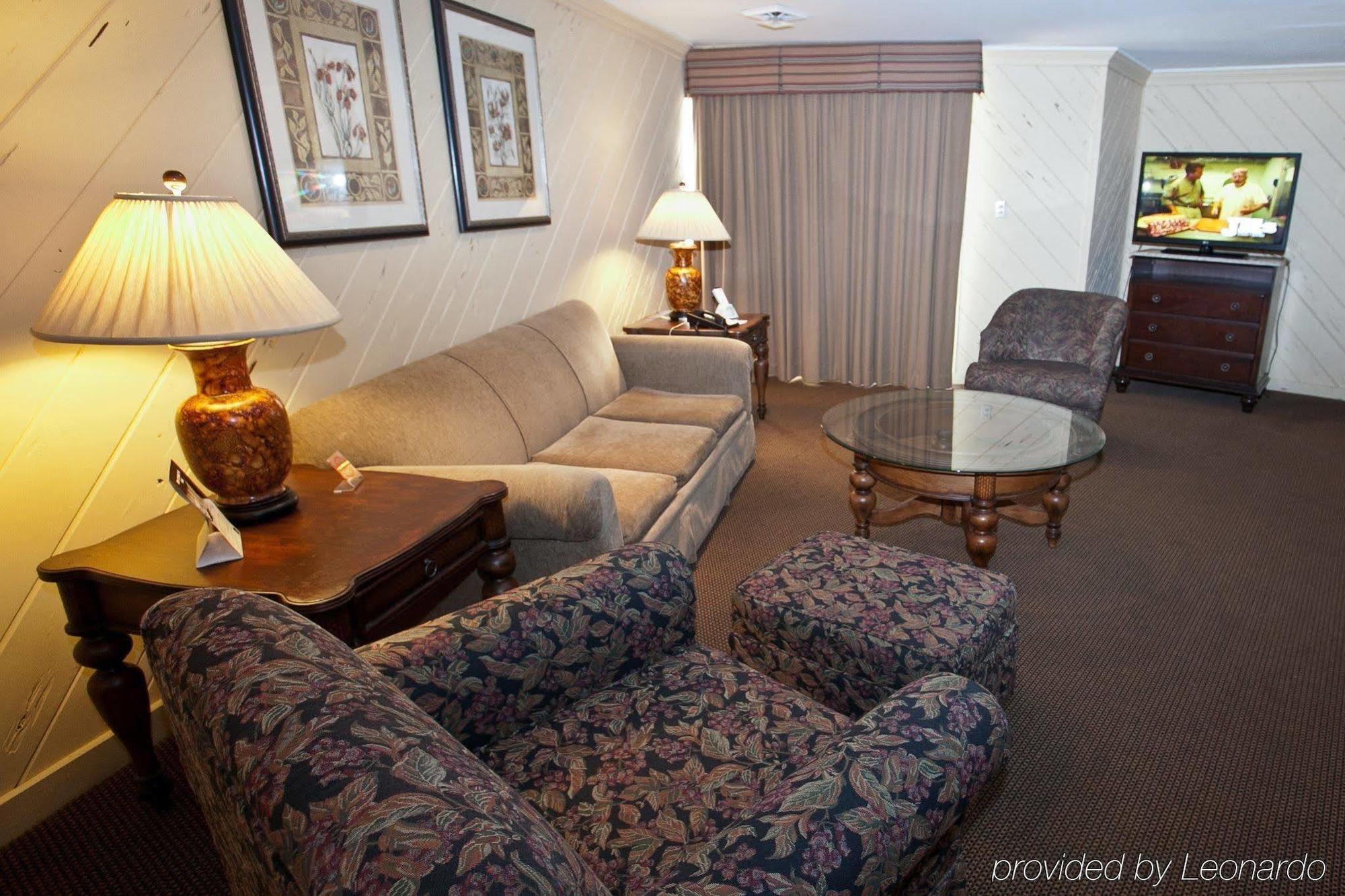 Ocean Reef Suites Kill Devil Hills Exterior photo
